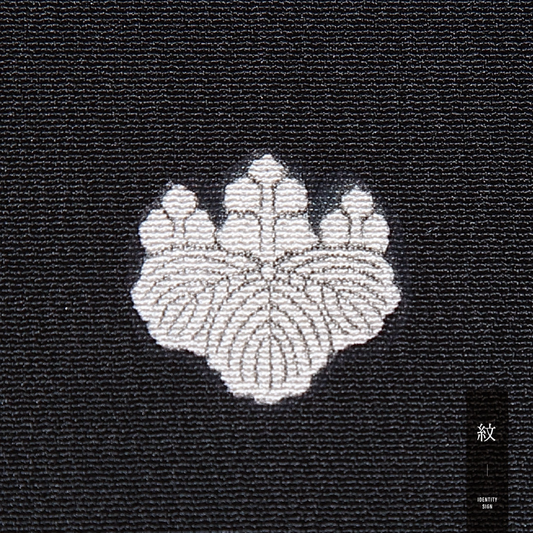 黒留袖 袷 身丈166cm 裄丈63cm 五つ紋 五三桐 フォーマル Sランク XLサイズ ポリエステル 洗える着物 比翼仕立て 広衿 鷹 吉祥文様 刺繍 1211-F0632
