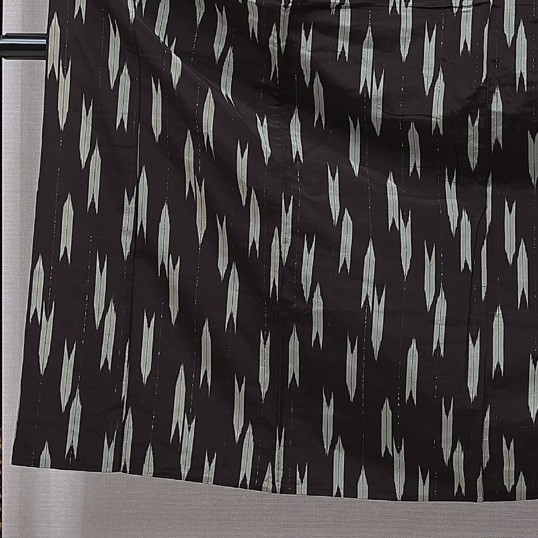 アンティーク お召 単衣 身丈154cm 裄丈62cm 正絹 Cランク Sサイズ バチ衿 ちりめん 矢絣 茶系 1265-15559