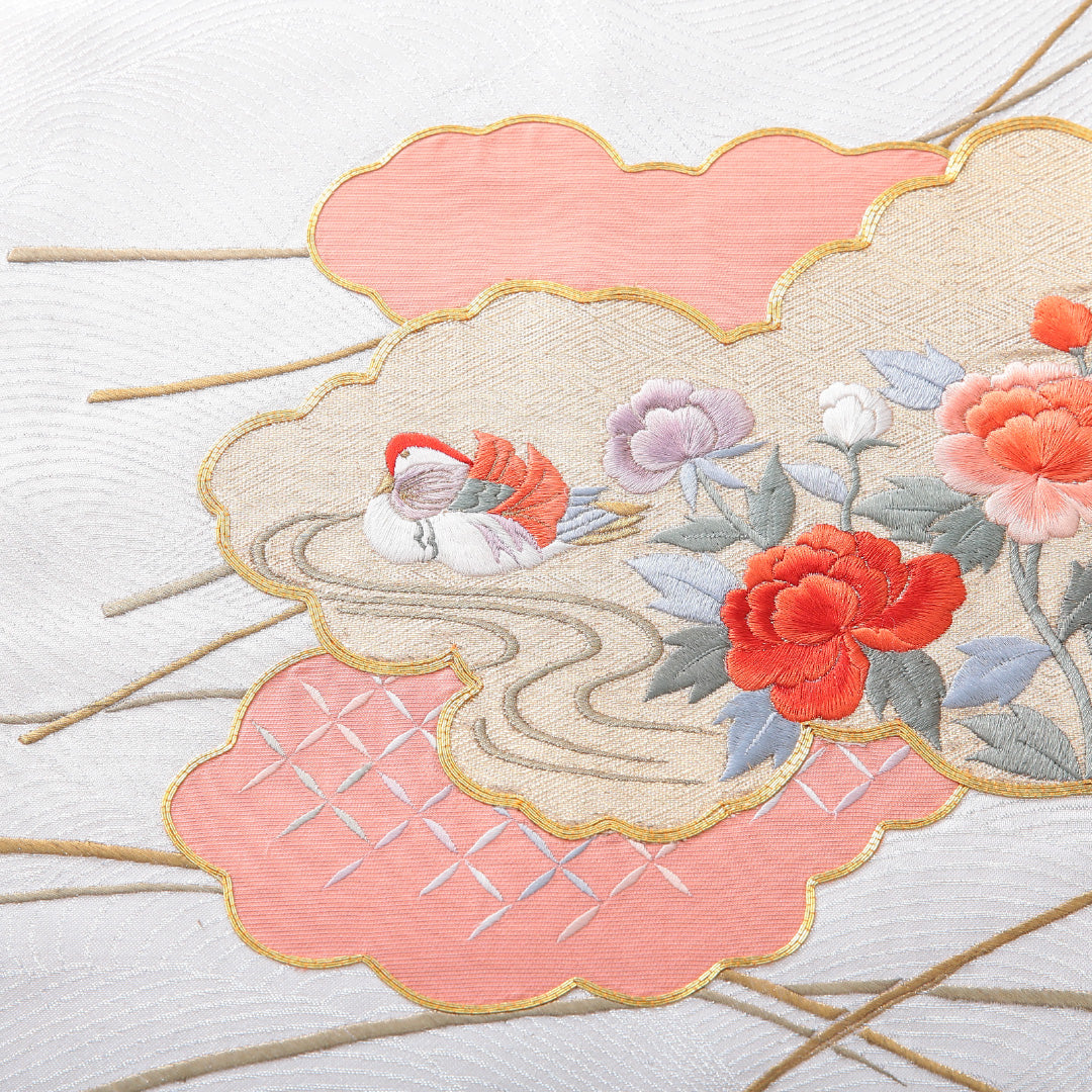 九寸名古屋帯 帯丈355cm セミフォーマル 名古屋仕立て ポイント柄 Sランク 正絹 蘇州刺繍 金駒刺繍 鴛鴦 牡丹 クリーム系 銀系 1224-03912