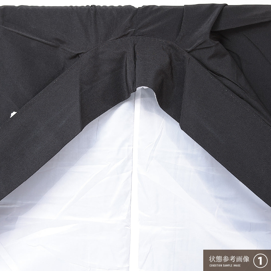 黒留袖 袷 身丈155cm 裄丈64cm 五つ紋 剣片喰 フォーマル Aランク Mサイズ ポリエステル 洗える着物 比翼仕立て 広衿 菊 金駒刺繍 1211-F0713
