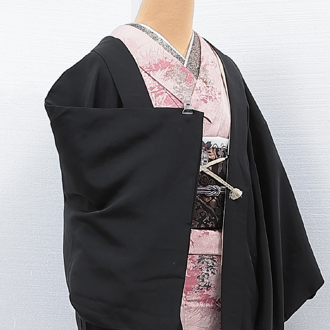 黒羽織 袷 身丈82cm 裄丈62cm 正絹 Bランク 一つ紋 (五三桐) セミフォーマル Sサイズ 漆糸 紐あり 桔梗 黒系 RP 1233-15304