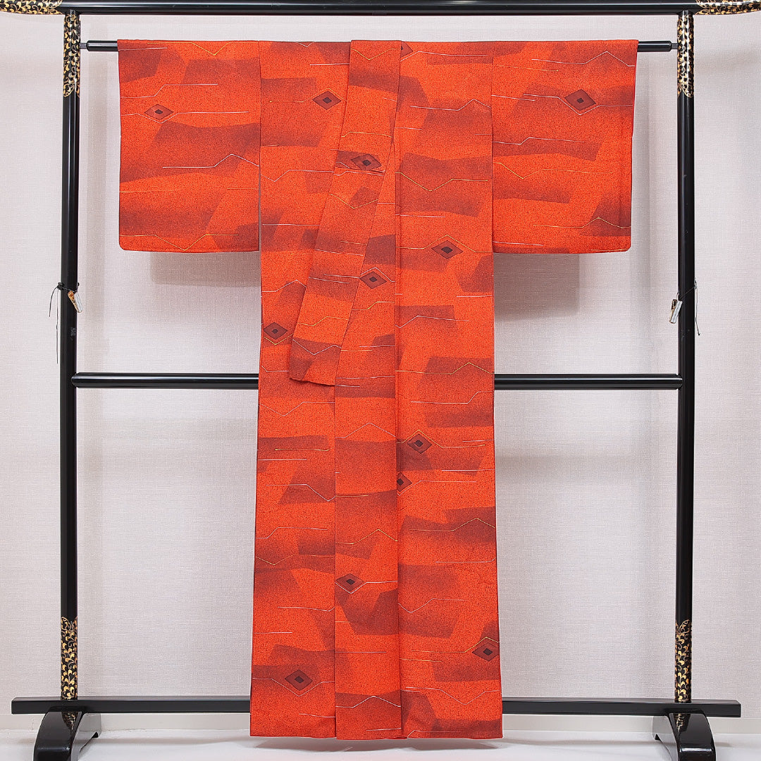 小紋 袷 身丈159cm 裄丈62cm 正絹 Sランク インフォーマル 広衿 Mサイズ 菱 朱系 RP 1221-15055