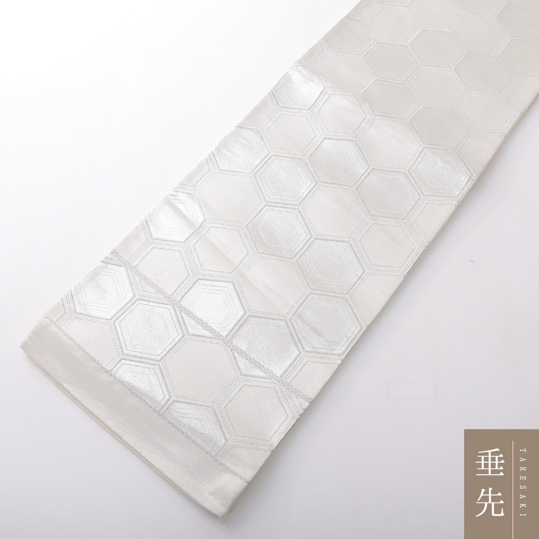袋帯 帯丈424cm 正絹 六通 帯端のみ未仕立て フォーマル 亀甲 古典柄 クリーム系 1243-02098
