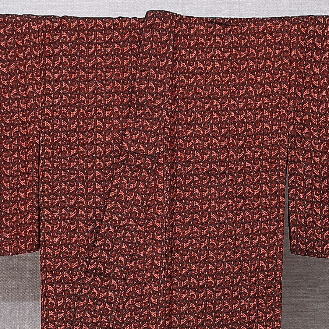 アンティーク 紬 袷 身丈156cm 裄丈63cm 正絹 Aランク Mサイズ バチ衿 ペイズリー柄 抽象柄 赤系 黒系 1216-15735