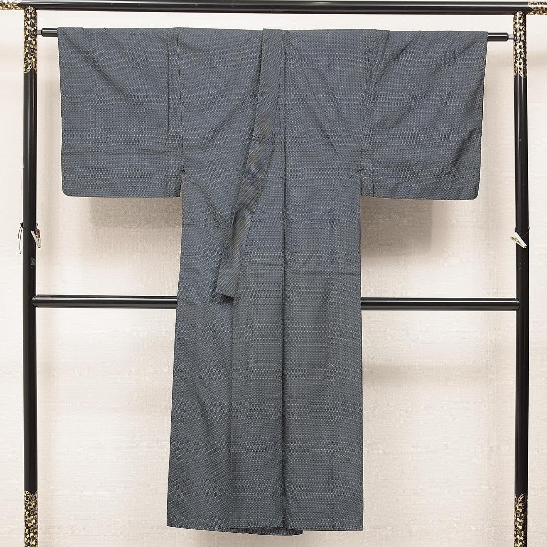 男着物 袷 身丈143cm 裄丈68cm 正絹 Cランク カジュアル 棒衿 Mサイズ 亀甲 紺系 LP 1224-16886