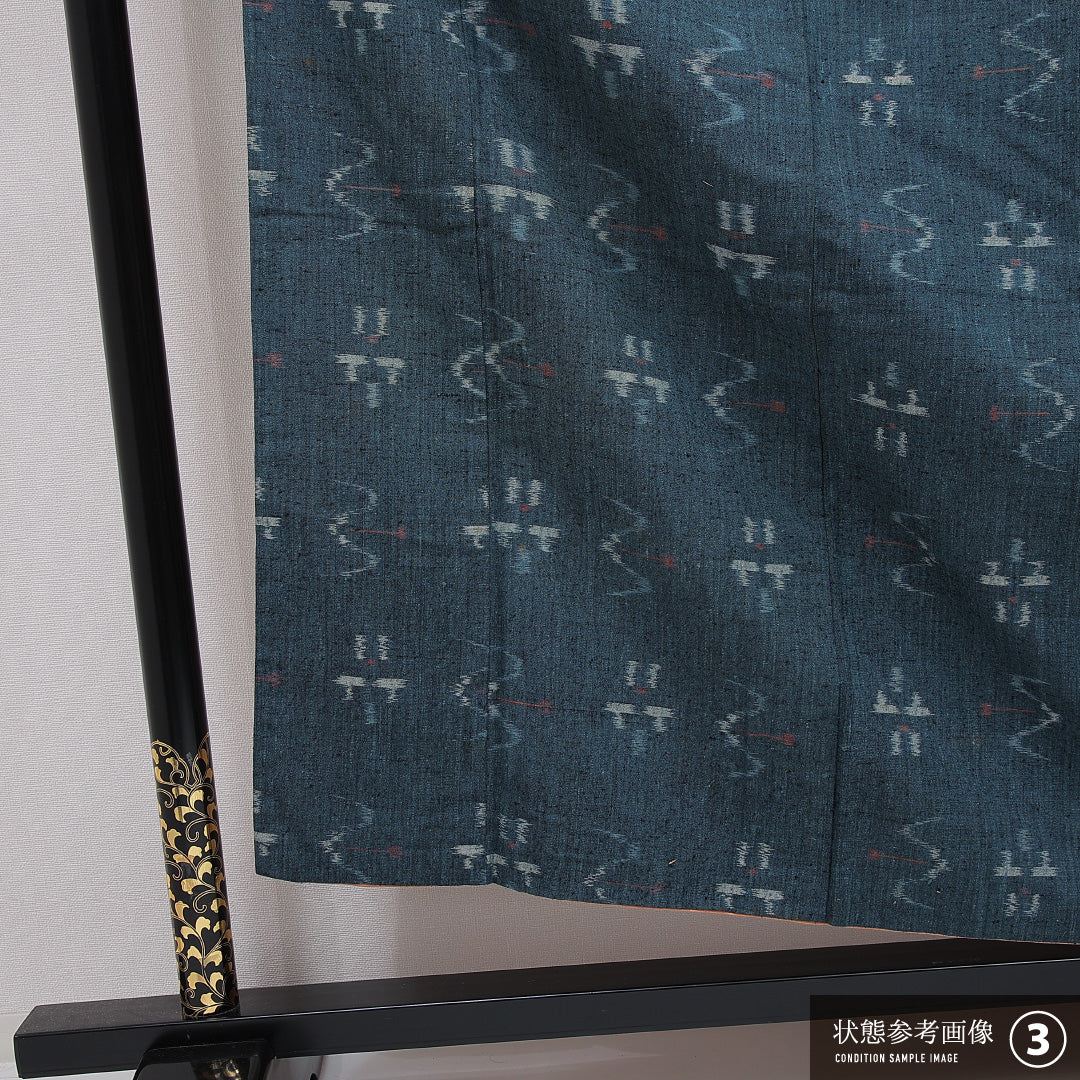 紬 袷 身丈154cm 裄丈62cm 正絹 Bランク カジュアル バチ衿 Sサイズ 絣 紺系 HP 1223-15481