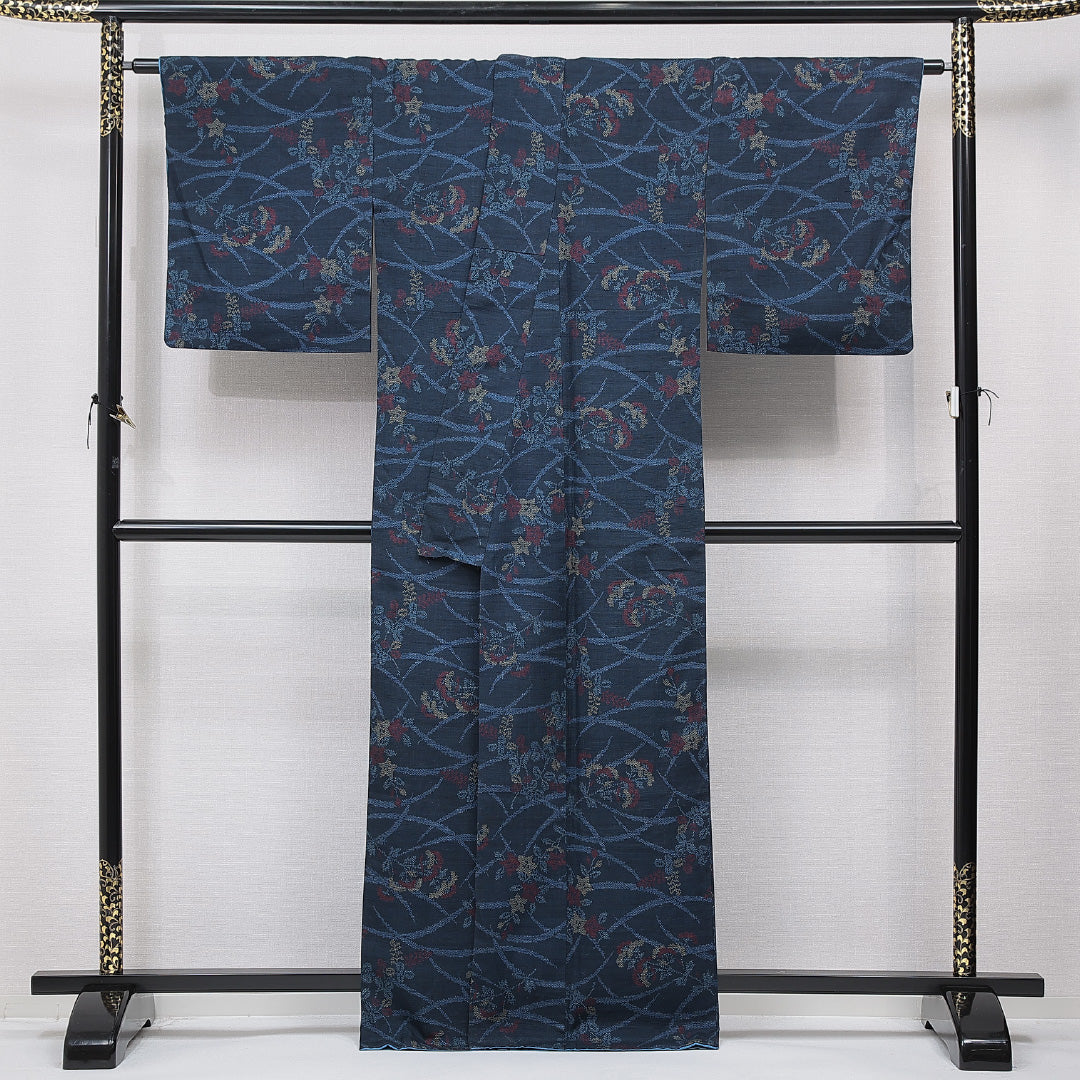 紬 袷 身丈165cm 裄丈67cm 正絹 Aランク カジュアル 広衿 XLサイズ 鉄線 素朴 可愛らしい 紺系 RP 1223-15775
