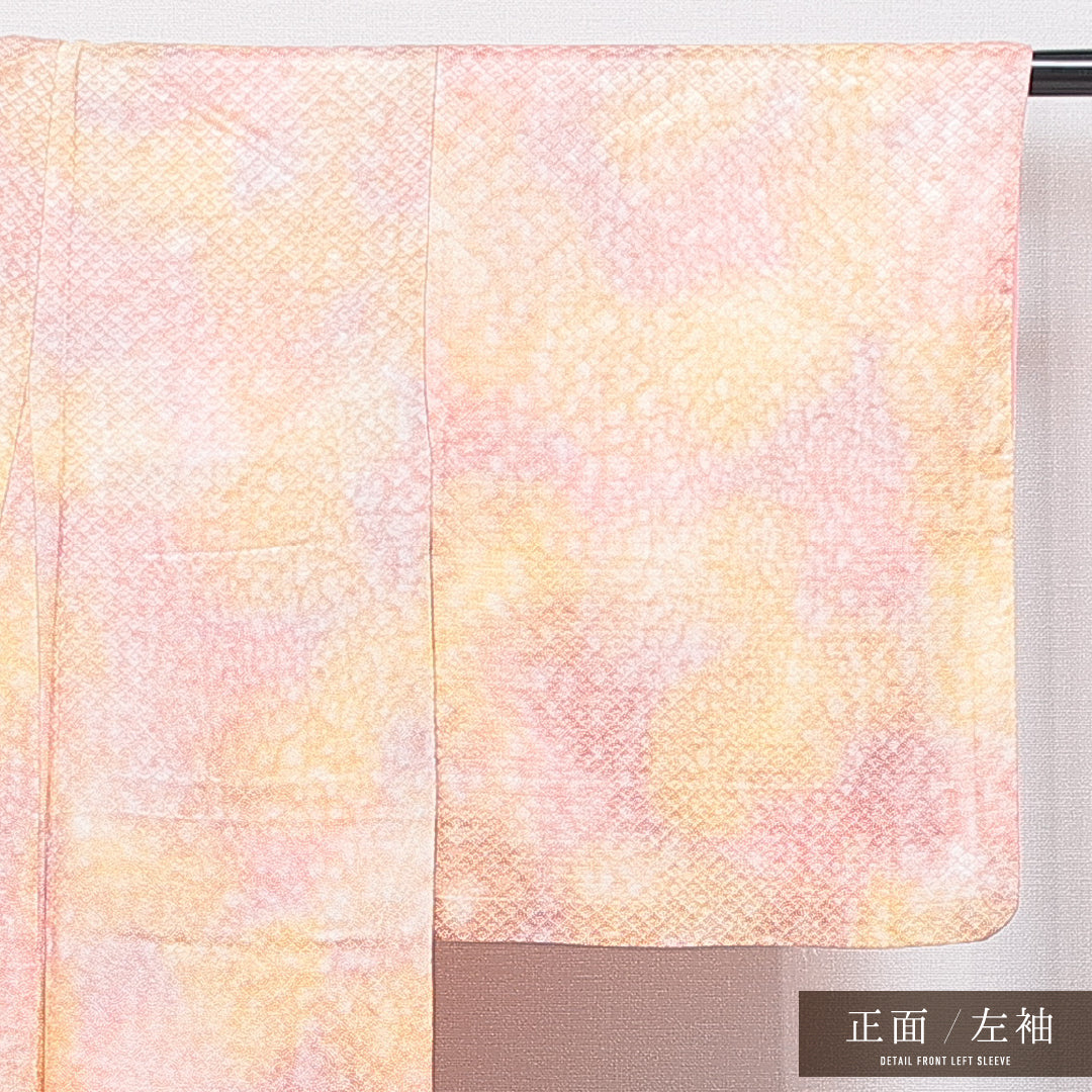 小紋 袷 身丈147cm 裄丈62cm 正絹 Aランク 紋意匠 (幾何学) インフォーマル 広衿 XSサイズ 織り出し 黄系 RP 1221-15946