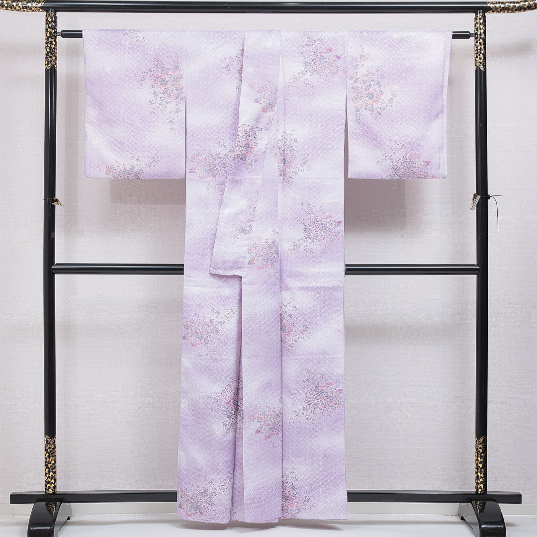 洗える着物 小紋 袷 身丈158cm 裄丈64cm ポリエステル Bランク インフォーマル 広衿 Mサイズ 麻の葉 牡丹 紫系 RP 1221-16279