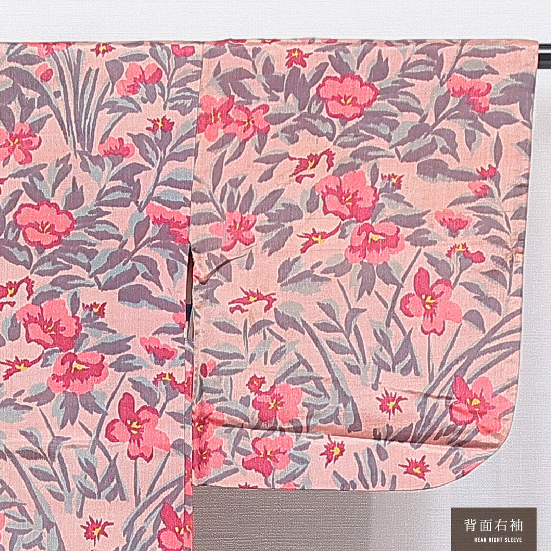 アンティーク 羽織(紬) 袷 身丈83cm 裄丈64cm 正絹 Bランク Mサイズ 紐あり 後染め 花柄 ピンク系 1217-16811