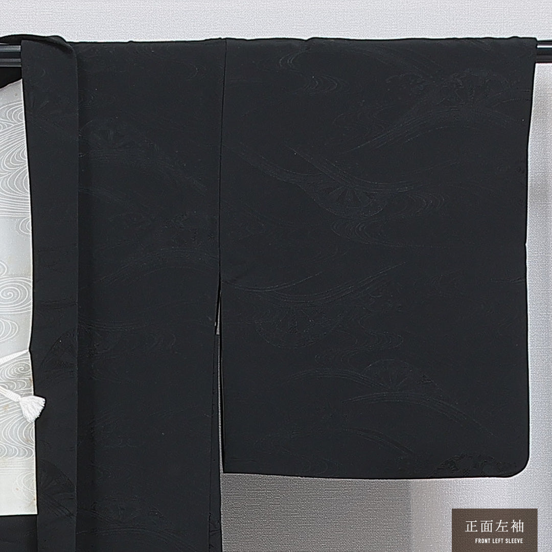 黒羽織 袷 身丈80cm 裄丈64cm 正絹 Bランク Mサイズ 一つ紋(五三桐) セミフォーマル 紐あり 紋意匠 吉祥文様 黒系 1217-16156