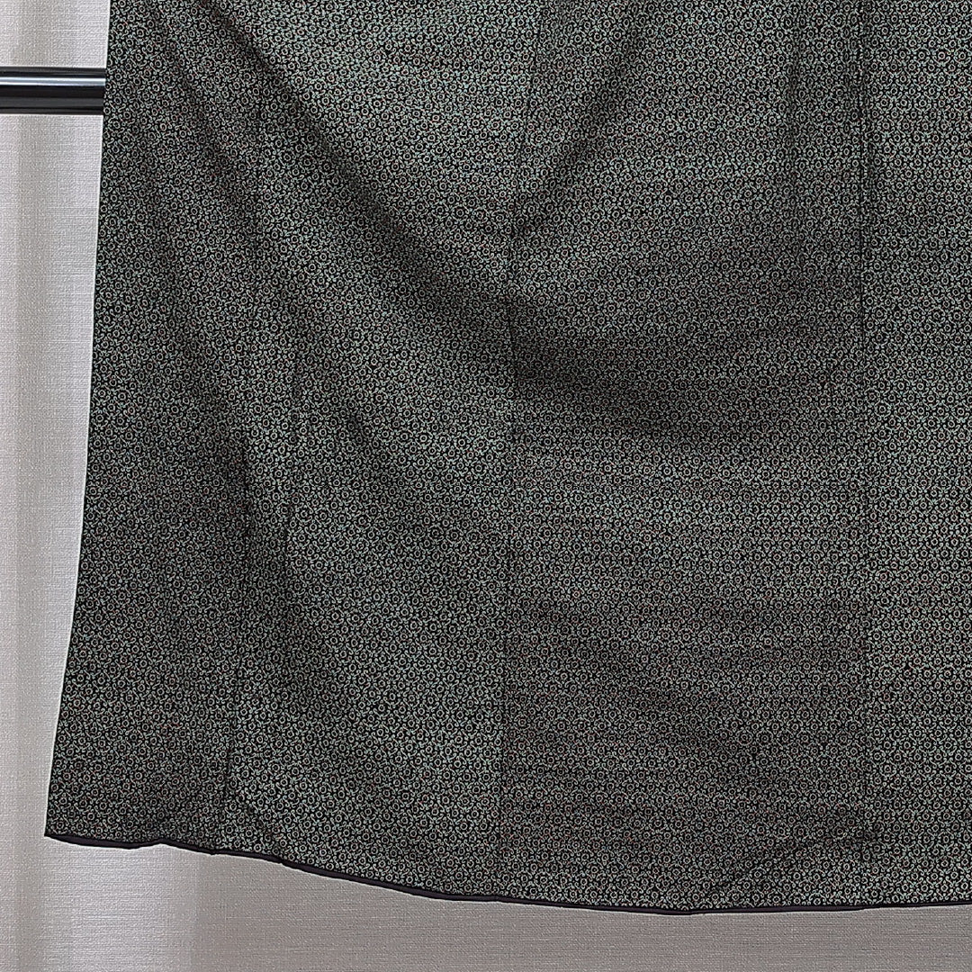 アンティーク 小紋 袷 身丈148cm 裄丈60cm 正絹 Cランク XSサイズ バチ衿 創作柄 緑系 1215-15684