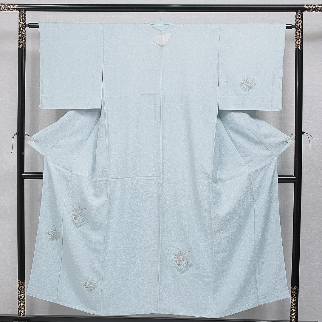 付下げ 袷 身丈150cm 裄丈62cm 正絹 Sランク 一つ紋 セミフォーマル 広衿 Sサイズ 刺繍 汕頭刺繍 松皮菱 花柄 水色系 M4 1218-15911