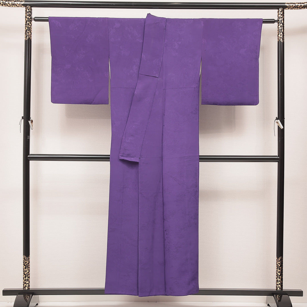 色無地 袷 身丈153cm 裄丈62cm 正絹 Aランク Sサイズ 広衿 一つ紋(丸に梅鉢) セミフォーマル 紋意匠 風景 紫系 1214-16901