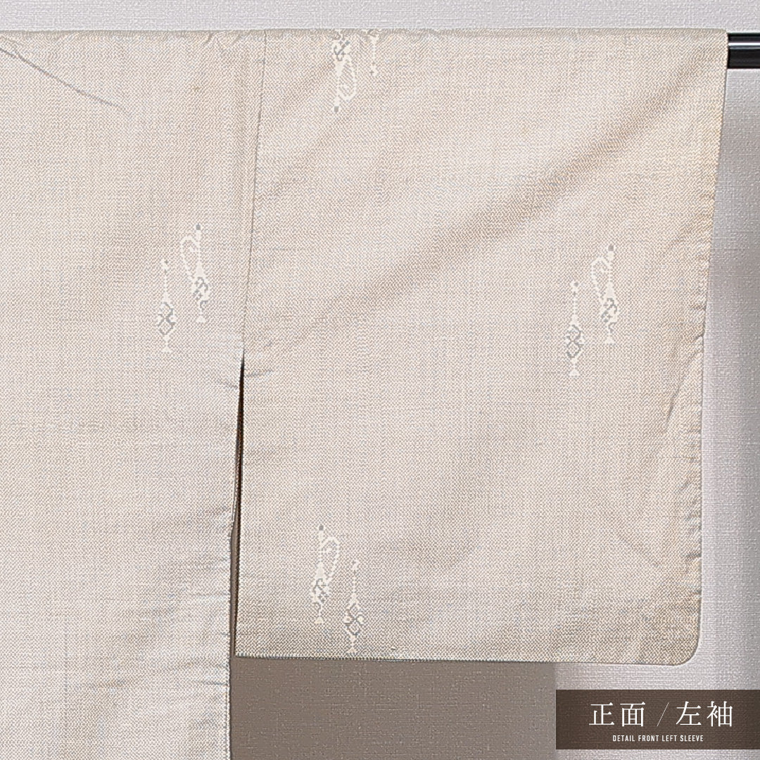 白大島紬 袷 身丈159cm 裄丈64cm 正絹 Cランク インフォーマル 広衿 Mサイズ 壺 白系 RP 1223-15480