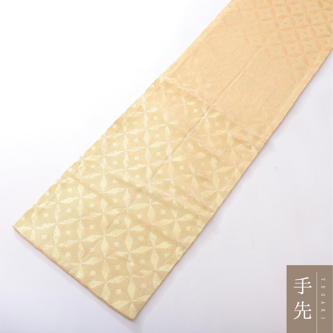 九寸名古屋帯 帯丈392cm カジュアル 開き仕立て 全通 Aランク 正絹 幾何学柄 金系 1224-03831