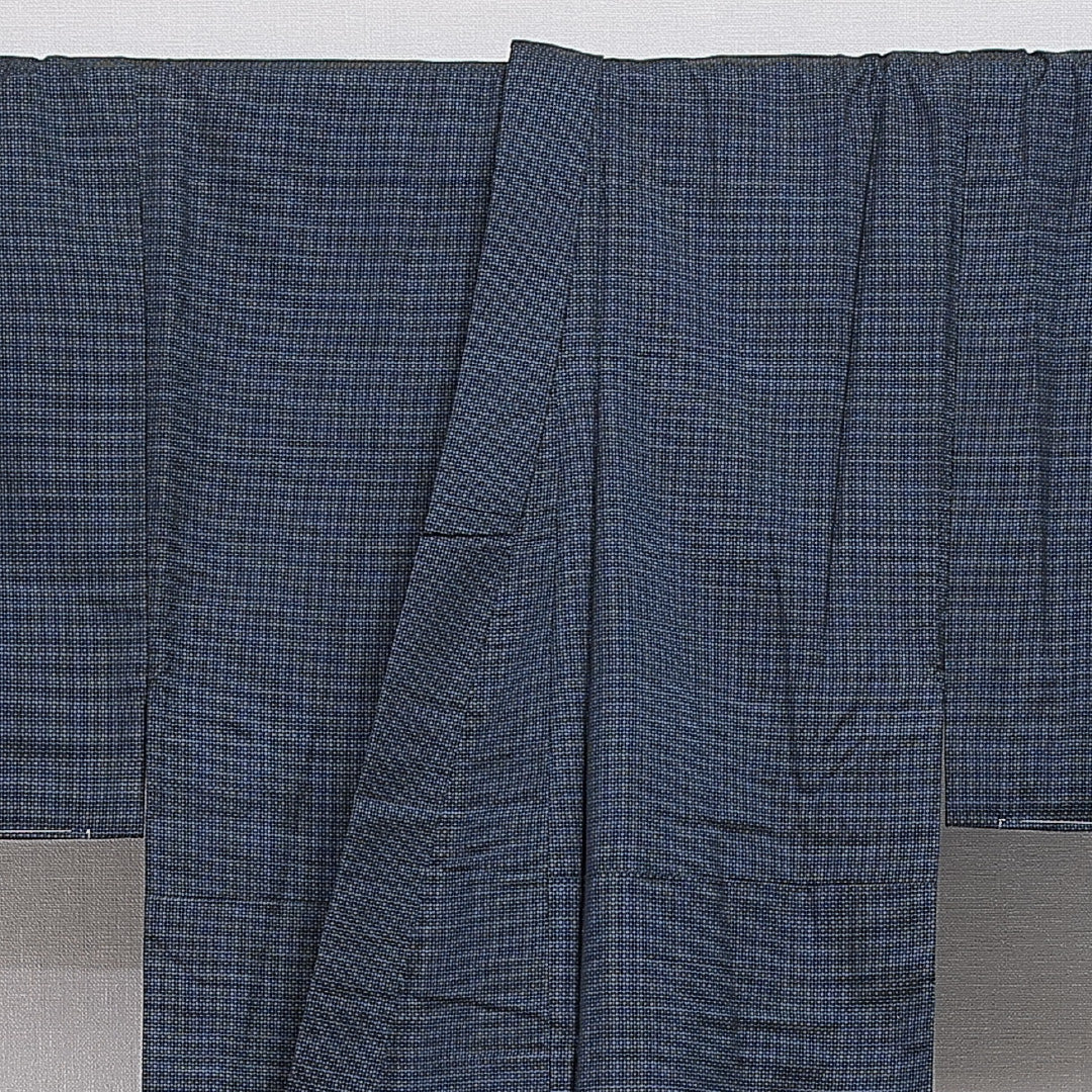 男着物 袷 身丈138cm 裄丈64cm 正絹 Sランク カジュアル 棒衿 Sサイズ 亀甲 紺系 RP 1224-16070
