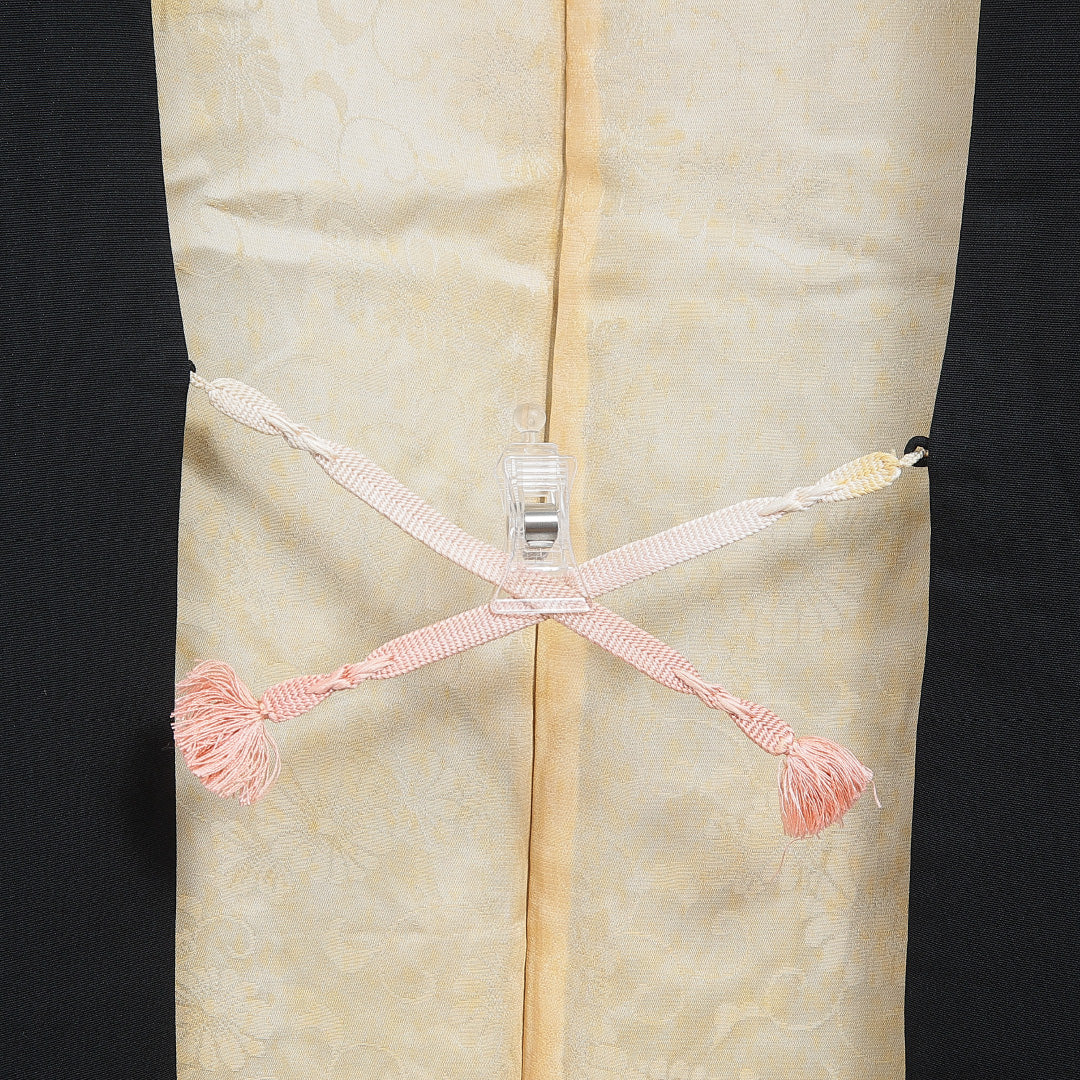 黒羽織 袷 身丈82cm 裄丈65cm 正絹 Aランク Mサイズ インフォーマル 紐あり 薔薇 絵羽羽織 蘇州刺繍 黒系 1217-16155