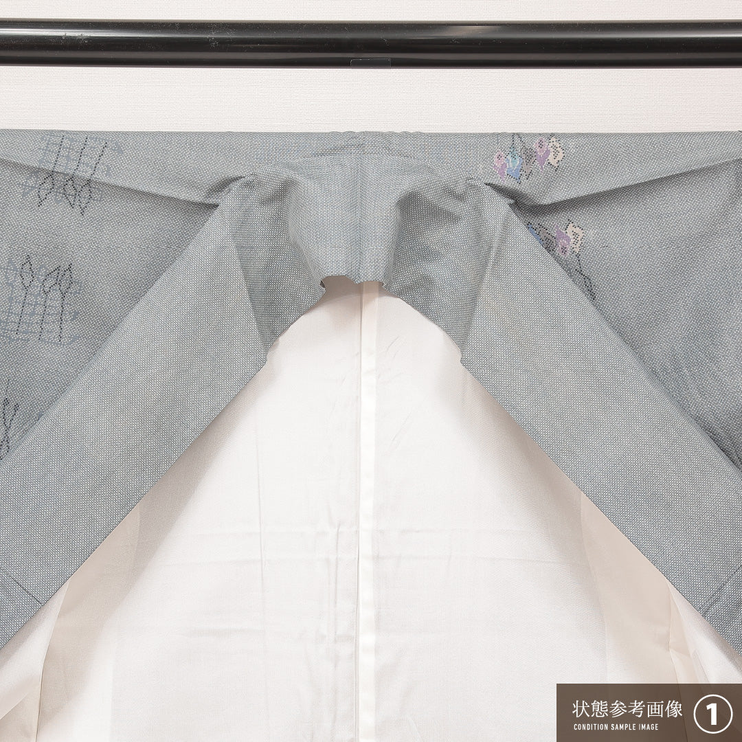 洗える着物 紬 袷 身丈158cm 裄丈62cm ポリエステル Bランク カジュアル 広衿 Mサイズ 創作柄 グレー系 RP 1223-16900