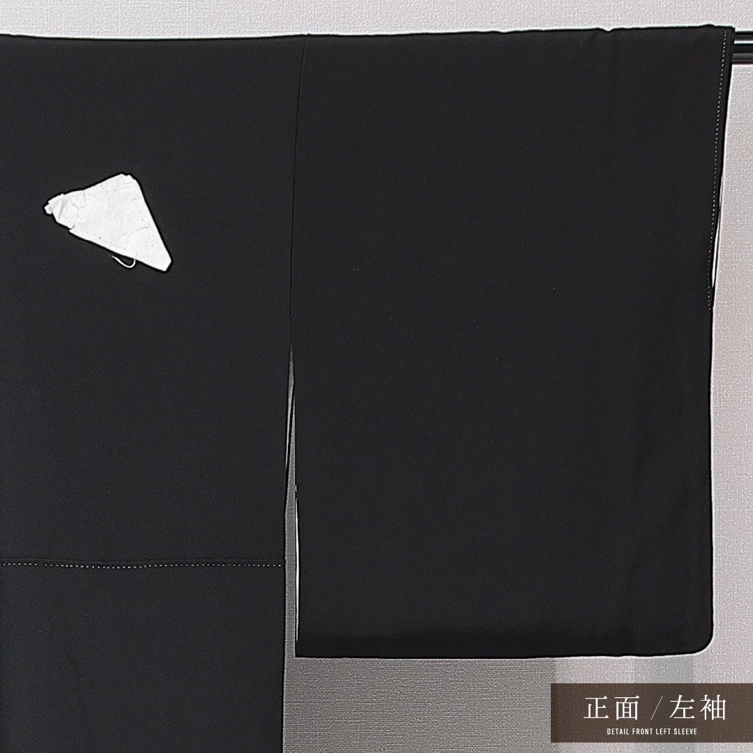 黒留袖 袷 身丈155cm 裄丈62cm 三つ紋 三つ橘 フォーマル Bランク Mサイズ 正絹 比翼仕立て 広衿 牡丹 金駒刺繍 1211-F0681