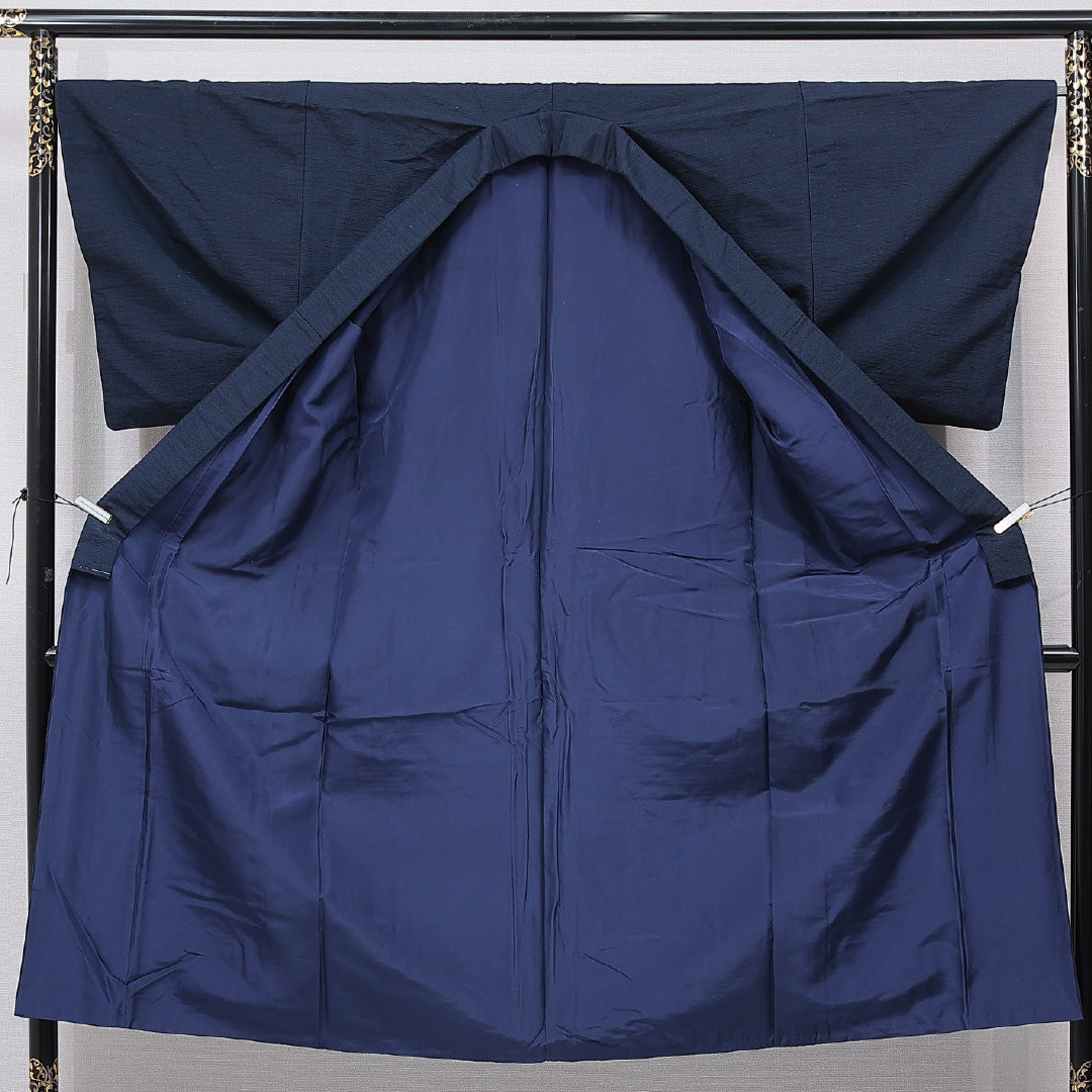 男着物 袷 身丈142cm 裄丈67cm 正絹 Cランク カジュアル 棒衿 Mサイズ 無地 紺系 LP 1224-15759