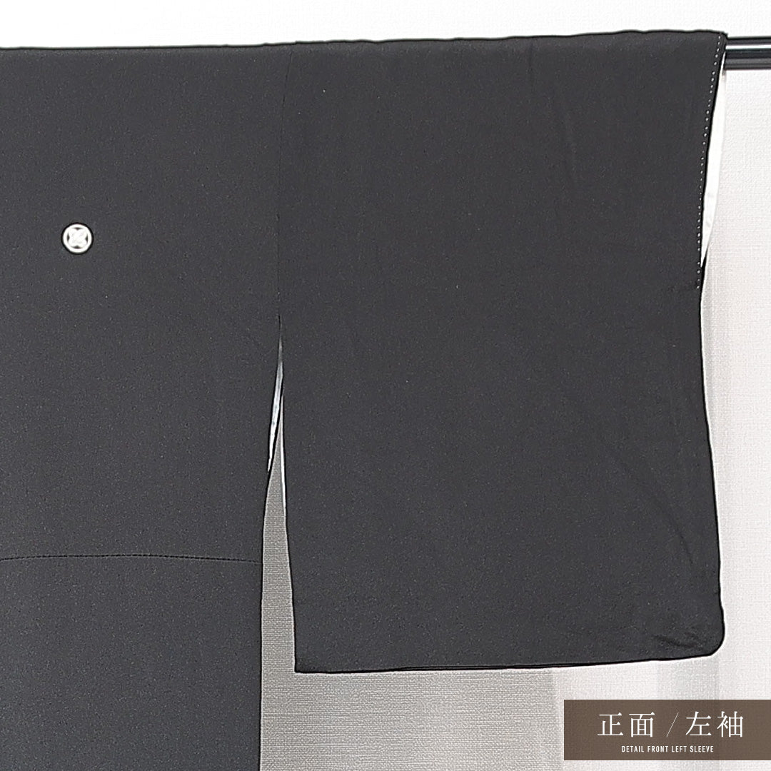 黒留袖 袷 身丈158cm 裄丈64cm 五つ紋 丸に違い鷹の羽 フォーマル Aランク Mサイズ 正絹 広衿 エ霞 紗綾型 菊 1211-F0696