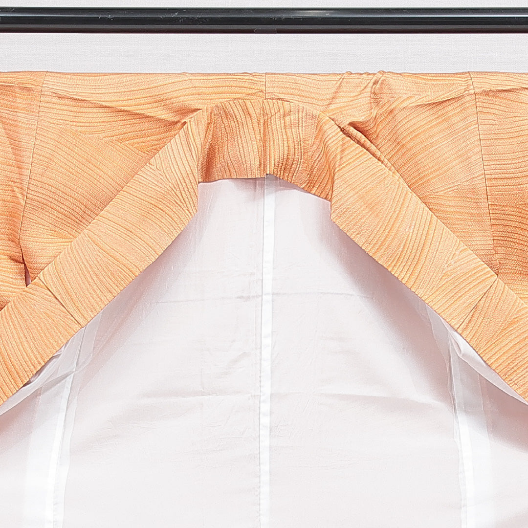 色無地 洗える着物 袷 身丈166cm 裄丈65cm ポリエステル Sランク XLサイズ 広衿 インフォーマル 紋意匠 抽象柄 ふくれ織 朱系 1214-16210