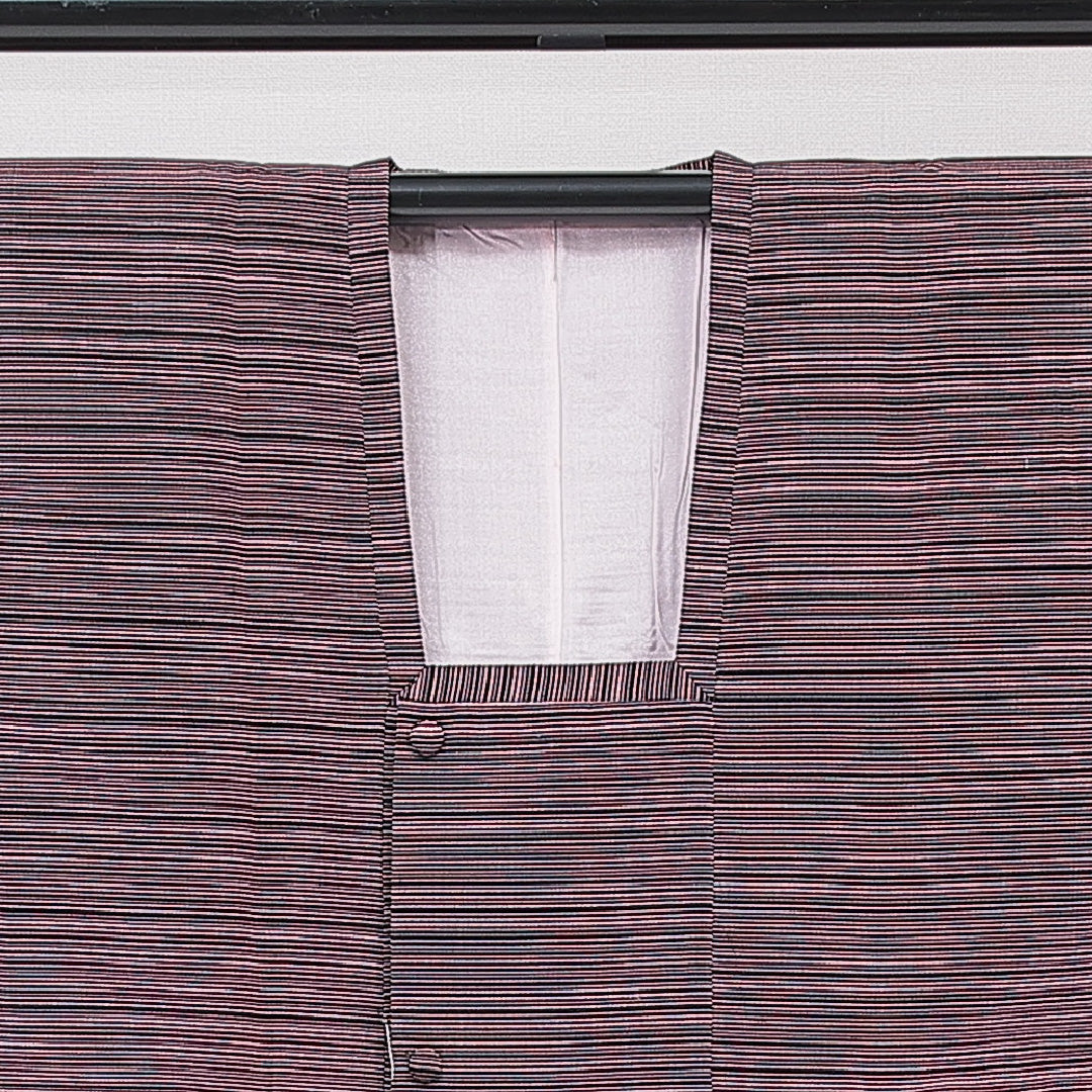 道行コート 袷 身丈85cm 裄丈65cm 正絹 Aランク Mサイズ フォーマル ポケットあり 縞 黒系 赤系 1263-15135