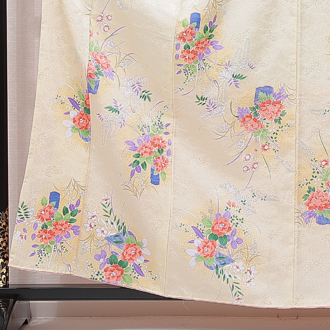 小紋 洗える着物 袷 身丈158cm 裄丈63cm ポリエステル Sランク Mサイズ 広衿 インフォーマル 椿 黄系 1215-15809