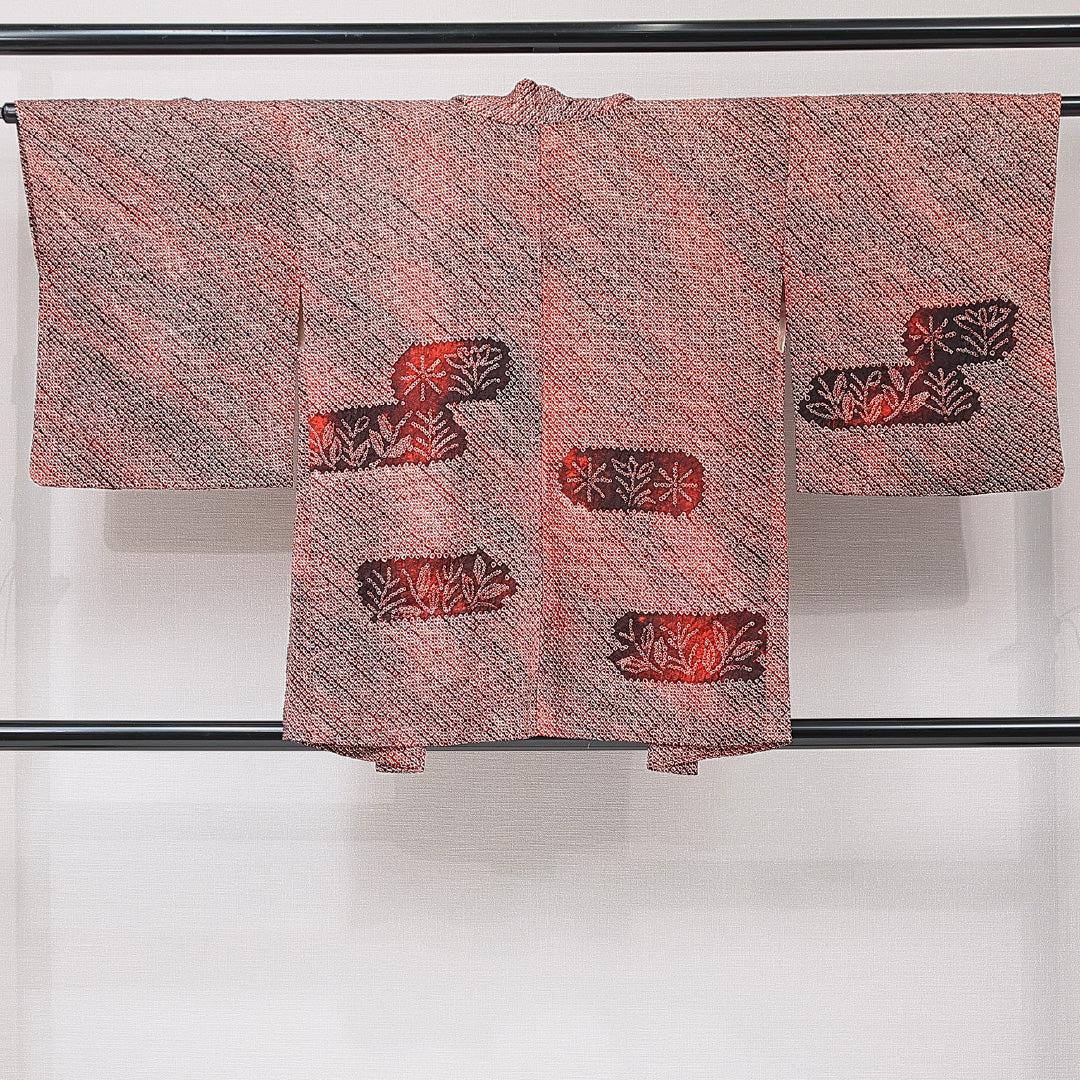 羽織 袷 身丈81cm 裄丈62cm 正絹 Aランク カジュアル バチ衿 Sサイズ 紐あり 花柄 赤系 RP 1232-15181