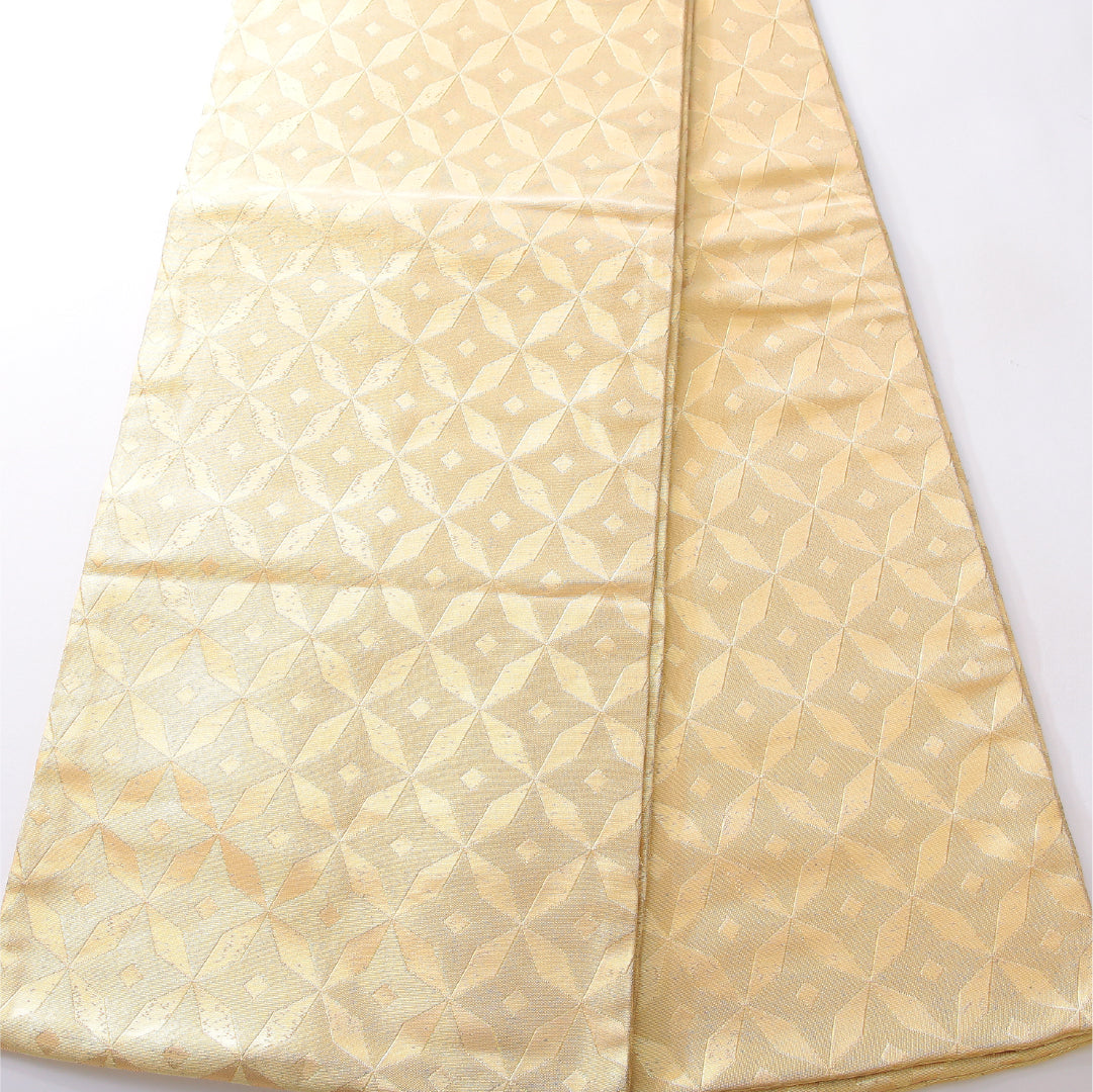 九寸名古屋帯 帯丈392cm カジュアル 開き仕立て 全通 Aランク 正絹 幾何学柄 金系 1224-03831