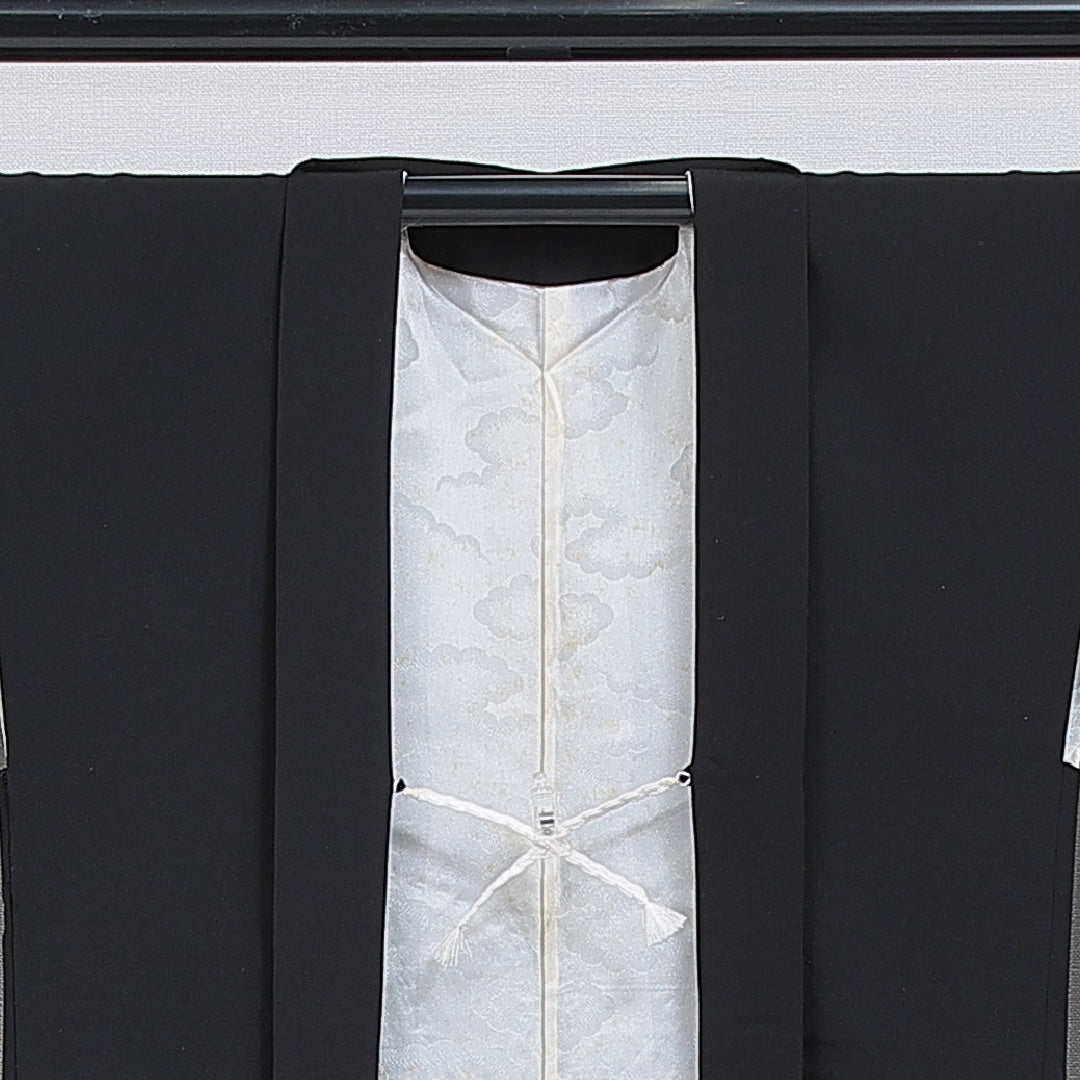 黒羽織 袷 身丈80cm 裄丈63cm 正絹 Aランク Sサイズ インフォーマル 紐あり 花車 絵羽羽織 黒系 1217-16154