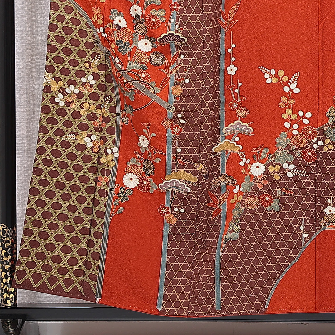 訪問着 袷 身丈156cm 裄丈65cm 正絹 Aランク Mサイズ 広衿 セミフォーマル 手描き友禅 ちりめん 籠目 梅 笠松 ぼかし染 金彩 作家物 落款 朱系 1212-15879