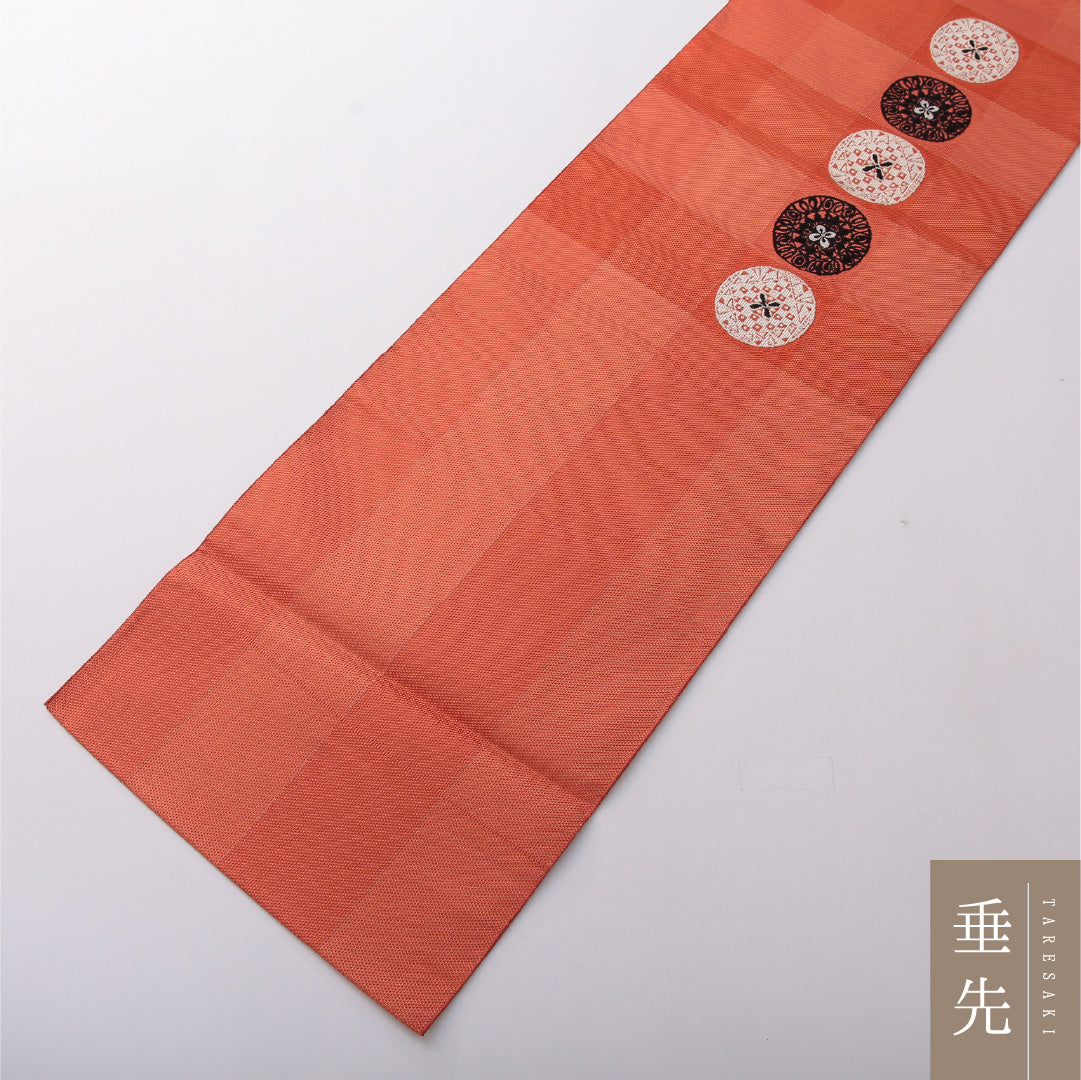 八寸名古屋帯 帯丈361cm カジュアル 松葉仕立て ポイント柄 Cランク 正絹 創作柄 朱系 1224-03620