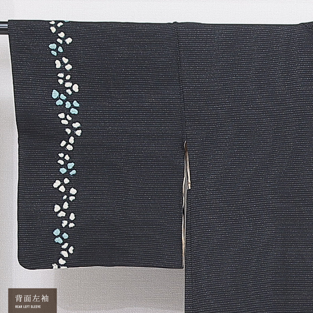羽織 袷 身丈82cm 裄丈62cm 正絹 Aランク カジュアル Sサイズ 織り出し 紐あり 創作柄 黒系 RP 1232-16834