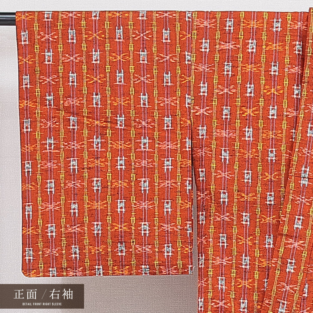 洗える着物 ウールの紬 単衣 身丈158cm 裄丈65cm ウール Sランク カジュアル バチ衿 Mサイズ 井桁 朱系 RP 1223-16073