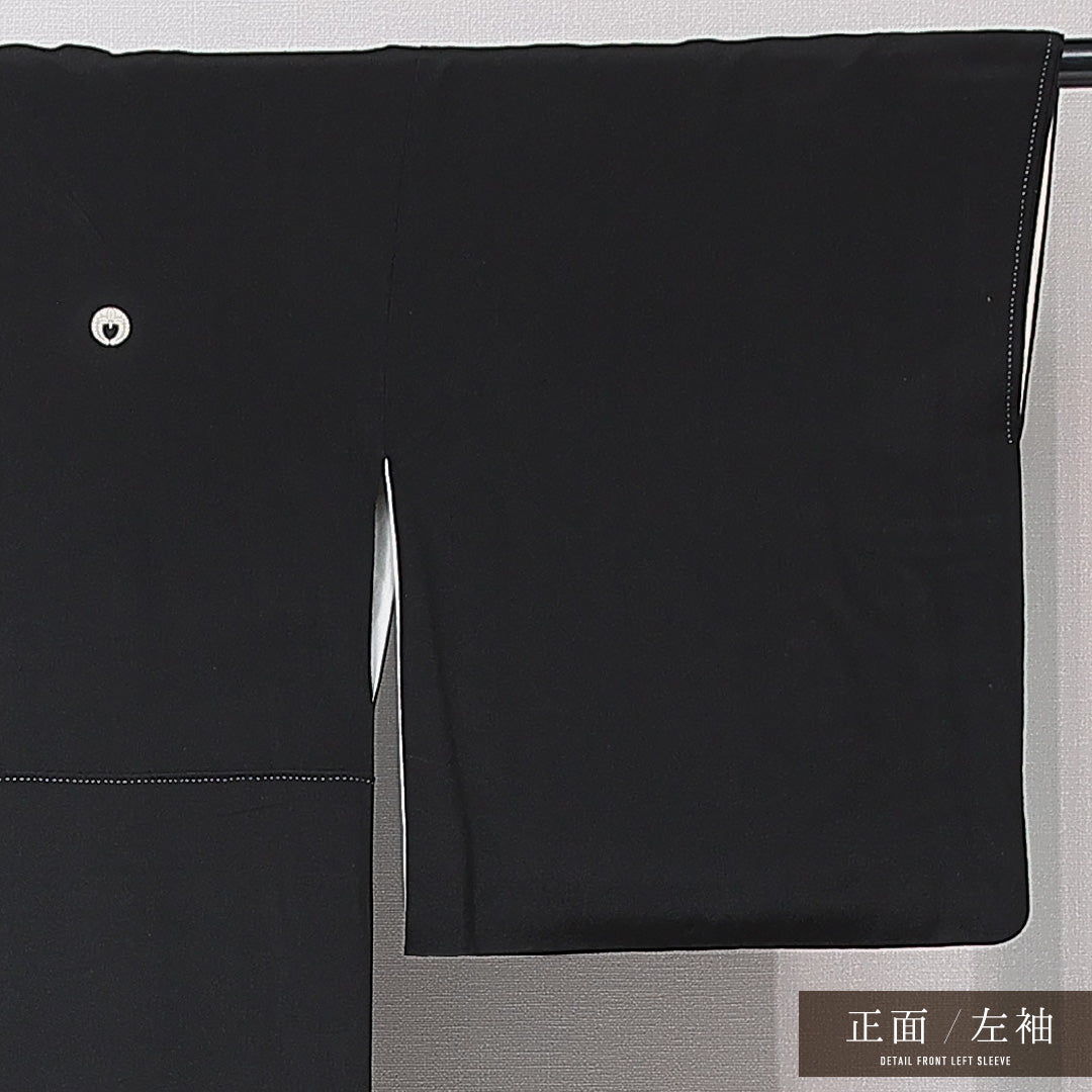 黒留袖 袷 身丈159cm 裄丈65cm 三つ紋 下がり藤 フォーマル Aランク Mサイズ 正絹 比翼仕立て 広衿 扇 七宝 牡丹 金駒刺繍 1211-F0682
