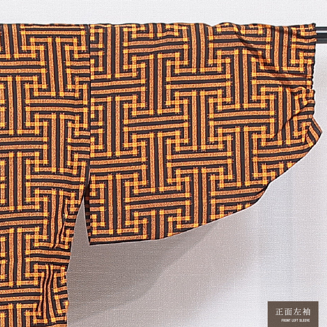 ウールの道中着(紬) 洗える着物 単衣 身丈69cm 裄丈67cm ウール Sランク Mサイズ カジュアル 幾何学柄 朱系 1264-16814