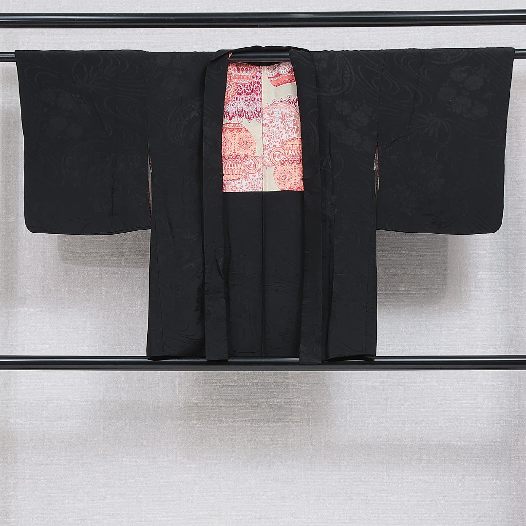 黒羽織 袷 身丈78cm 裄丈63cm 正絹 Sランク 一つ紋 (中陰五三桐) 紋意匠 (菊) セミフォーマル Sサイズ 織り出し 黒系 RP 1233-16140