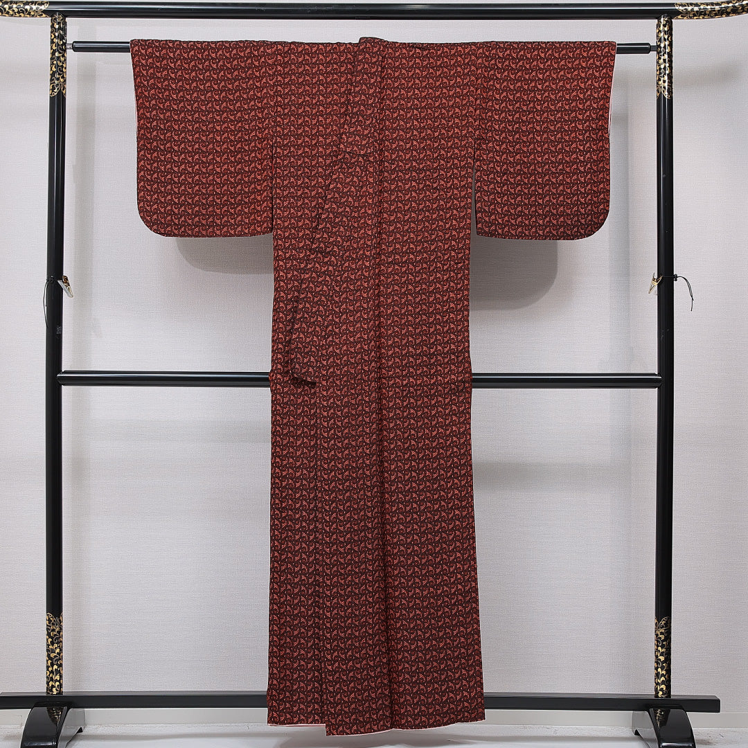 アンティーク 紬 袷 身丈156cm 裄丈63cm 正絹 Aランク Mサイズ バチ衿 ペイズリー柄 抽象柄 赤系 黒系 1216-15735