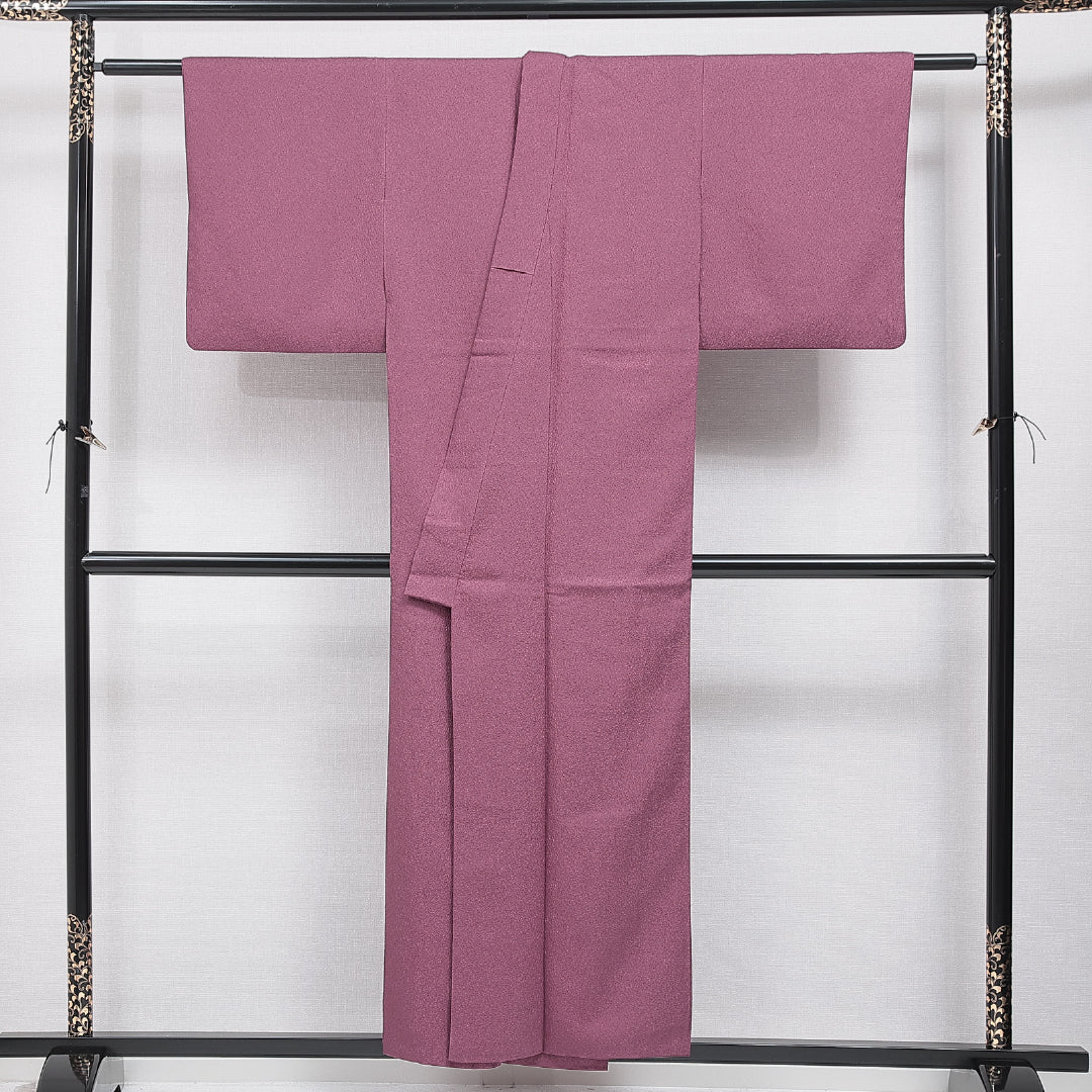 色無地 袷 身丈152cm 裄丈60cm 正絹 Sランク 一つ紋 セミフォーマル バチ衿 Sサイズ ふくれ織 無地 紫系 RP 1219-15909