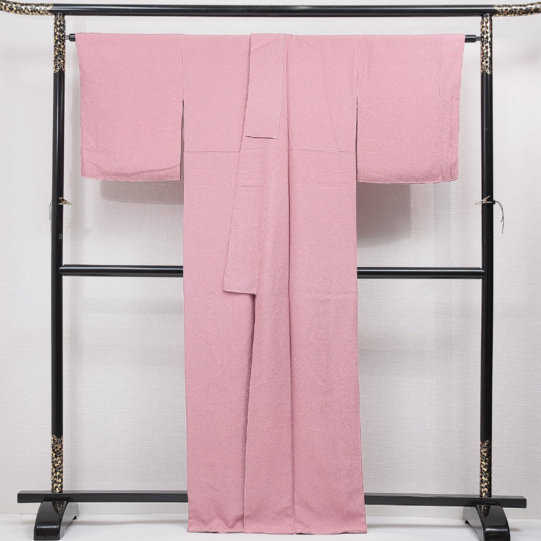 色無地 袷 身丈163cm 裄丈66cm 正絹 Sランク 一つ紋 (剣片喰) 紋意匠 (創作) セミフォーマル 広衿 Lサイズ ピンク系 RP 1219-15524