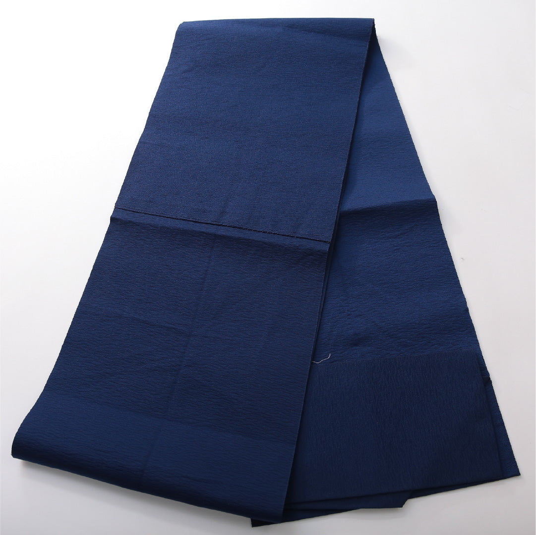 八寸名古屋帯 帯丈352cm カジュアル 松葉仕立て ポイント柄 Dランク 正絹 綴れ織 蝶 紺系 1224-03777