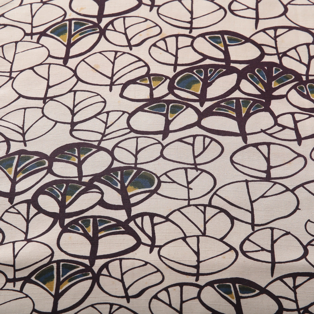 九寸名古屋帯(紬) 帯丈395cm カジュアル 名古屋仕立て 全通 Cランク 正絹 染め帯 後染め 創作柄 クリーム系 1224-03919