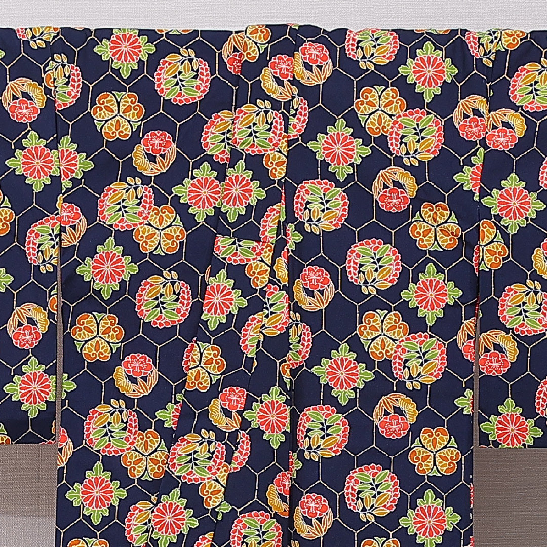 小紋 単衣 身丈151cm 裄丈63cm 正絹 Dランク Sサイズ バチ衿 インフォーマル 亀甲 菊 紺系 1215-15482