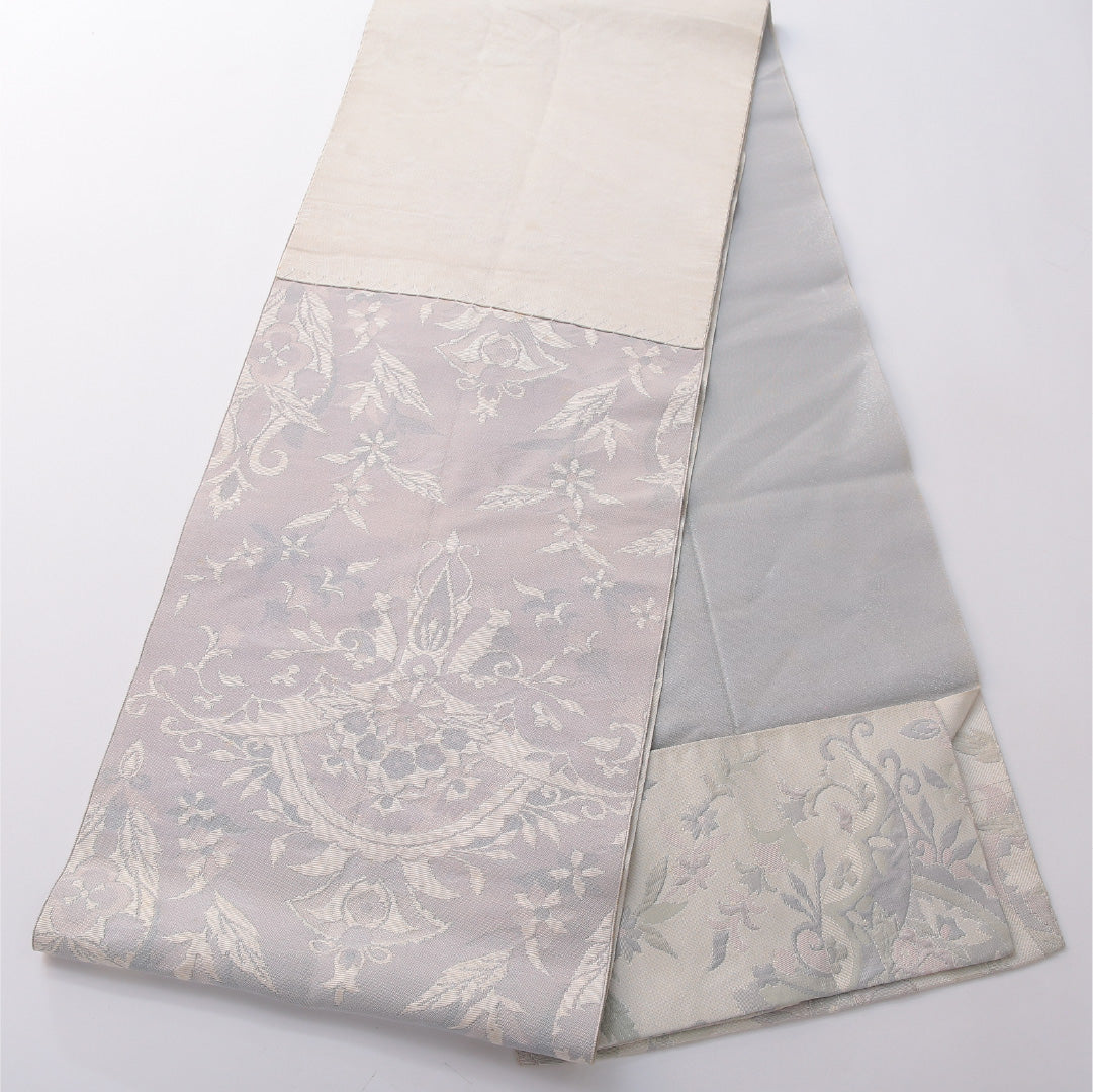 八寸名古屋帯 帯丈339cm セミフォーマル 松葉仕立て 六通 Dランク 正絹 アラベスク文様 白系 1224-03599