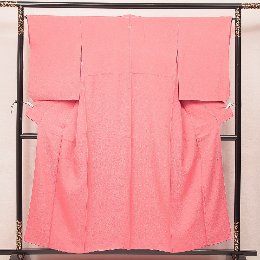 色無地 袷 身丈154cm 裄丈64cm 正絹 Sランク Sサイズ 広衿 一つ紋(抱き茗荷) セミフォーマル 無地 ピンク系 1214-16890