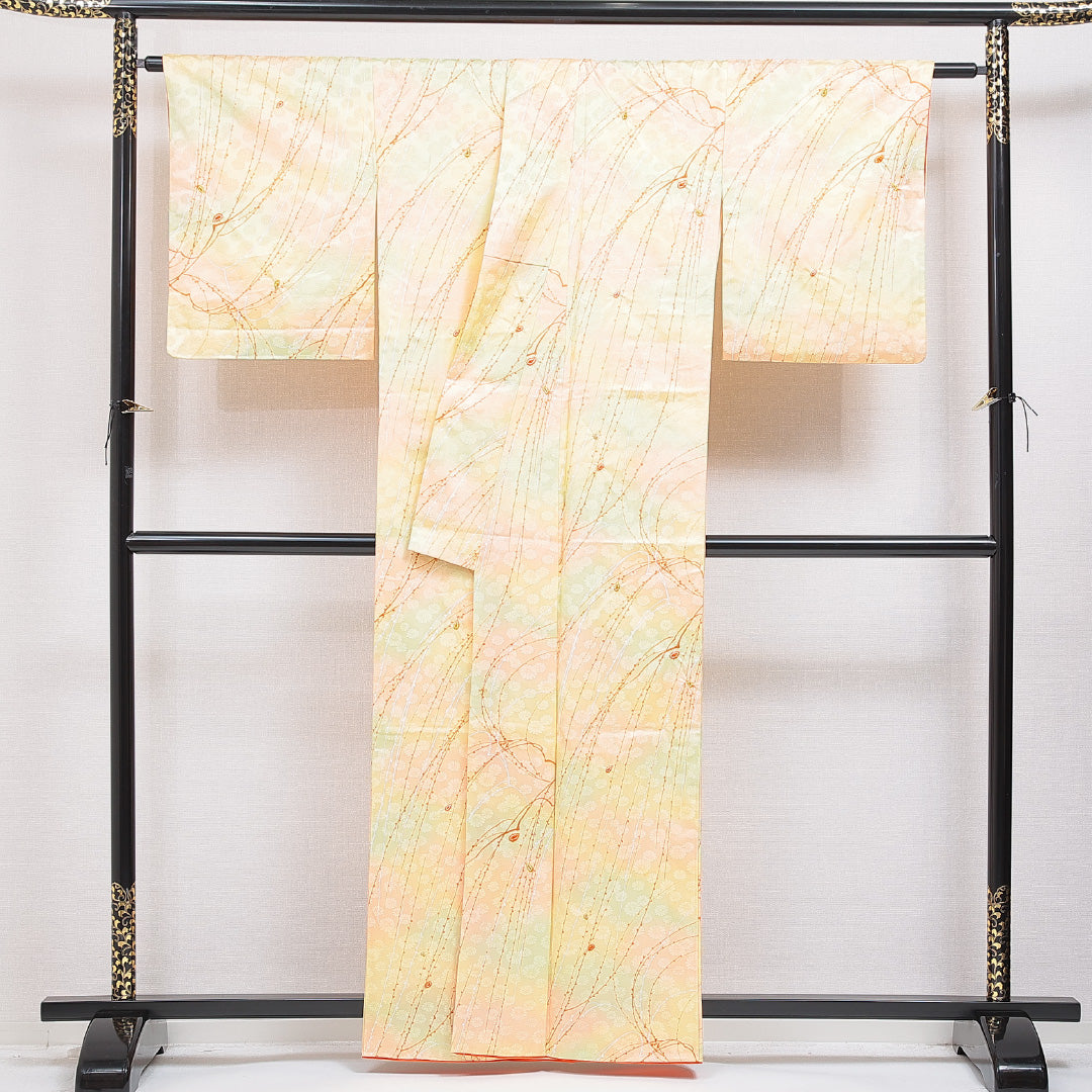洗える着物 小紋 袷 身丈159cm 裄丈66cm ポリエステル Sランク 紋意匠 (菊) インフォーマル バチ衿 Mサイズ 部分絞り 創作柄 黄系 RP 1221-15953