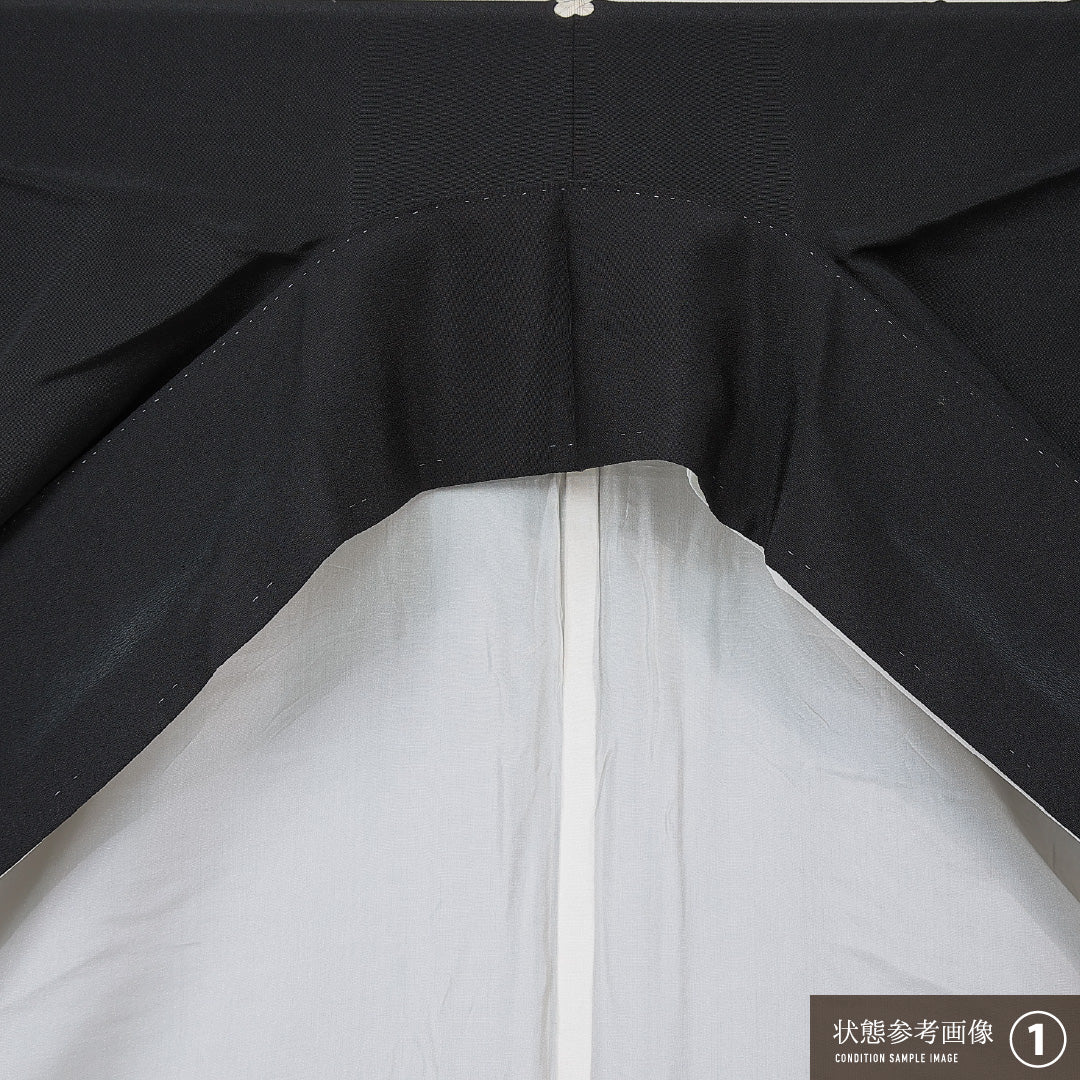 黒留袖 袷 身丈159cm 裄丈62cm 五つ紋 違い鷹の羽 フォーマル Aランク Mサイズ 正絹 比翼仕立て 広衿 鳥 扇 橘 刺繍 金駒刺繍 1211-F0691