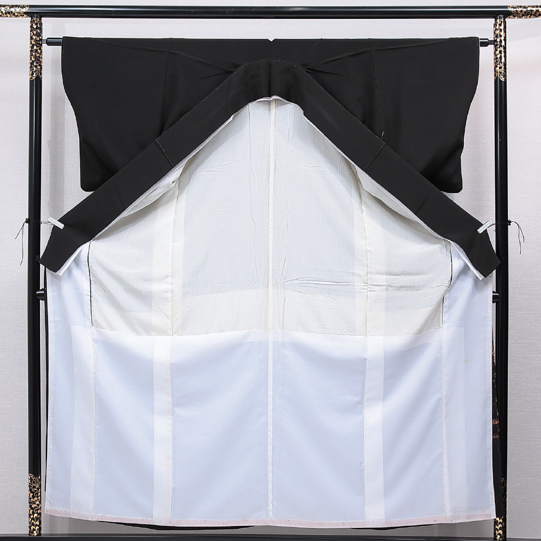 黒留袖 袷 身丈157cm 裄丈62cm 五つ紋 四ツ目菱 フォーマル Cランク Mサイズ 正絹 比翼仕立て 広衿 雉 松 1211-F0765